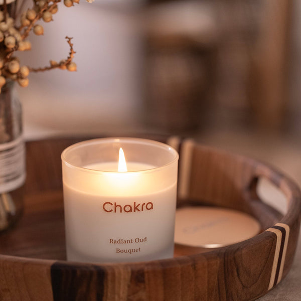 Chakra Scented Candle 200 G - Radiant Oud Bouquet Oud
