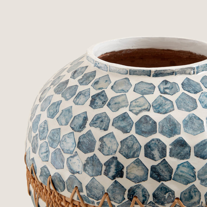 Chakra Hanoi Capiz Vase 26 Cm White