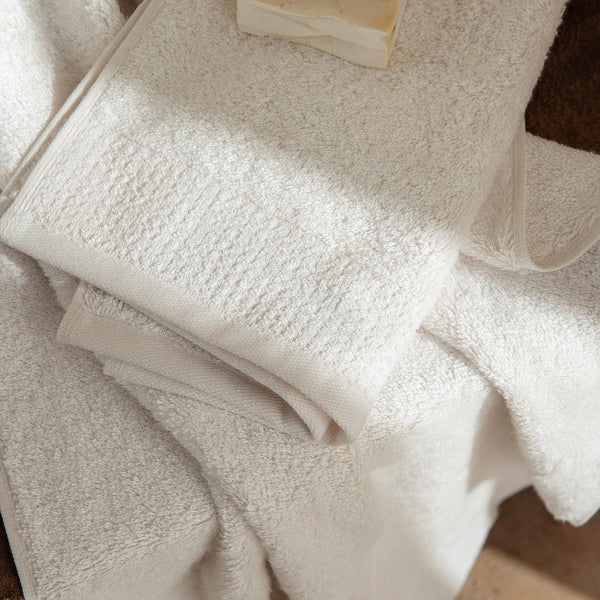 Chakra Masse Towel 30X50 Cm Ecru