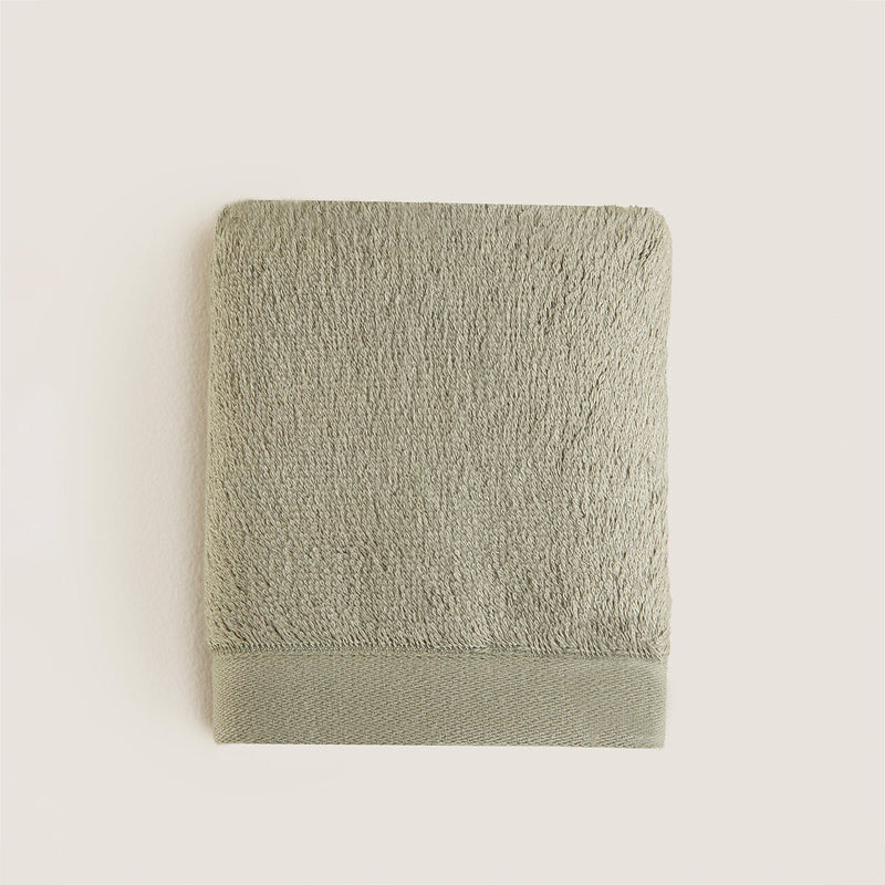 Chakra Solid Towel 30X50 Cm Light Green