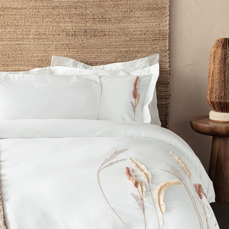 Chakra Silvi Bedding Set Dbl Ecru
