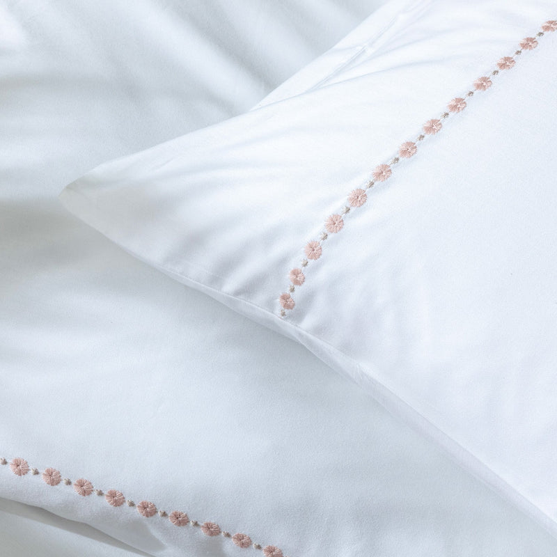 Chakra Florissa Duvet Cover Set Kng White