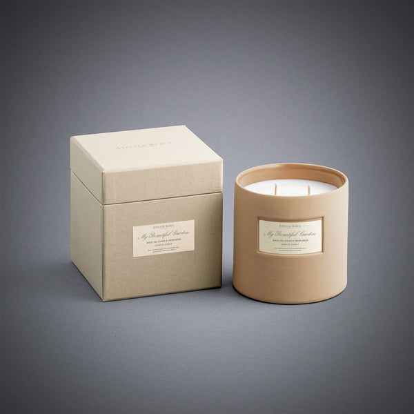 Atelier Rebul White Tea Leaves & Fresh Roses Candle 650 Gr