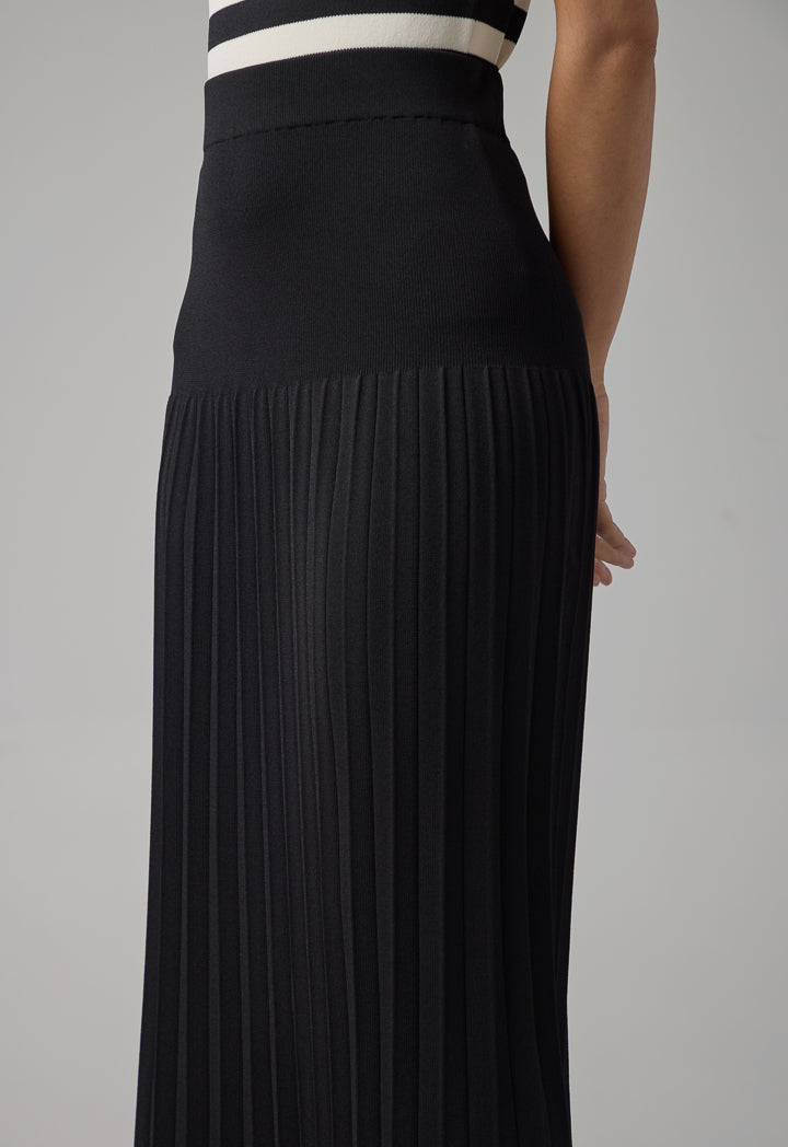 Choice Solid Knitted Pleated Maxi Skirt Black