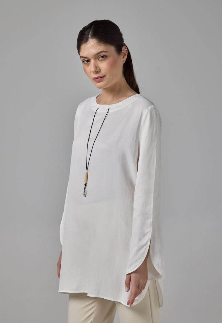 Choice Basic Flared Blouse With Attached Necklace Off White