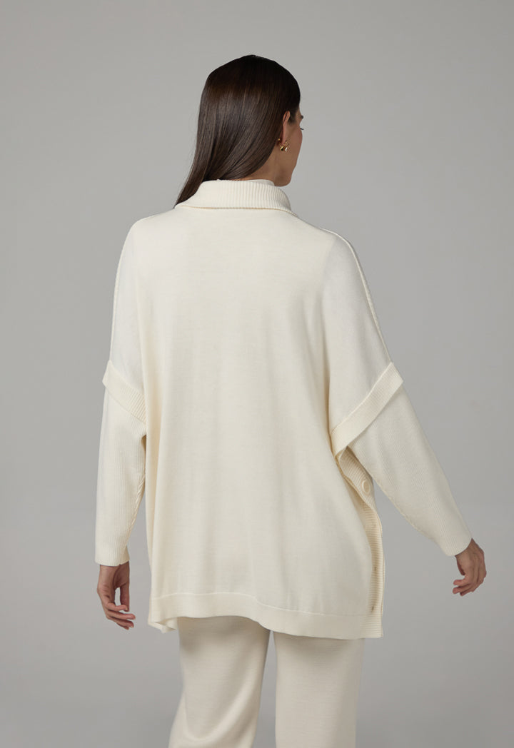 Choice Button Embellished Ribbed Sweater Cream