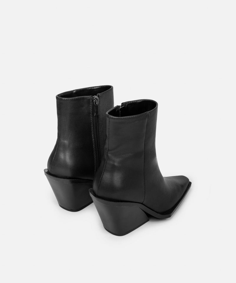 Ipekyol Pointed Toe Cowboy Boots Black