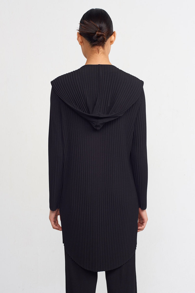 Nu Pleated Outerwear With Hood Black