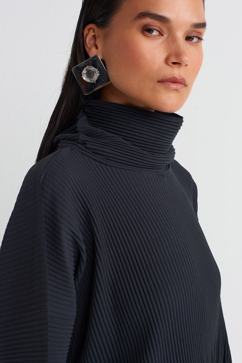 Nu Turtleneck Pleated Blouse Dark Grey