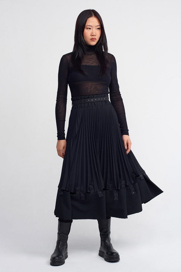 NU Snap Detail Pleated Skirt Black