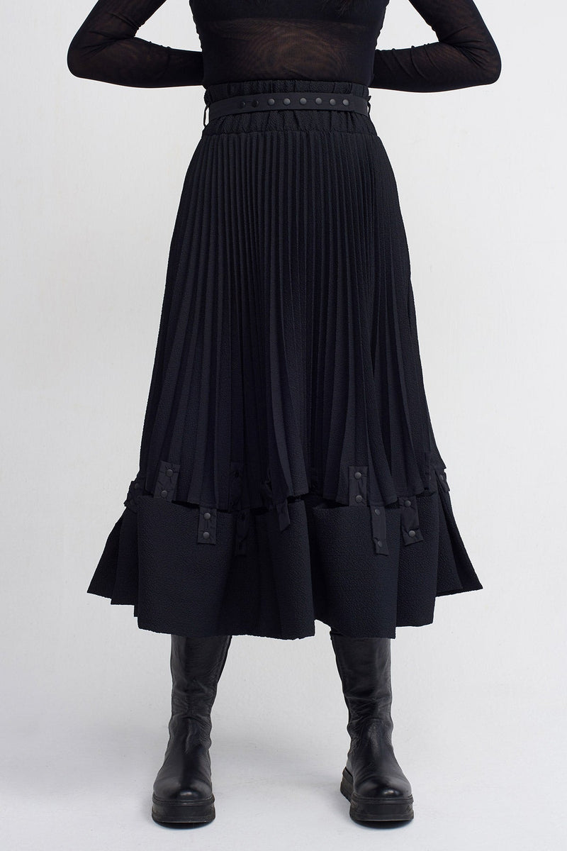 NU Snap Detail Pleated Skirt Black