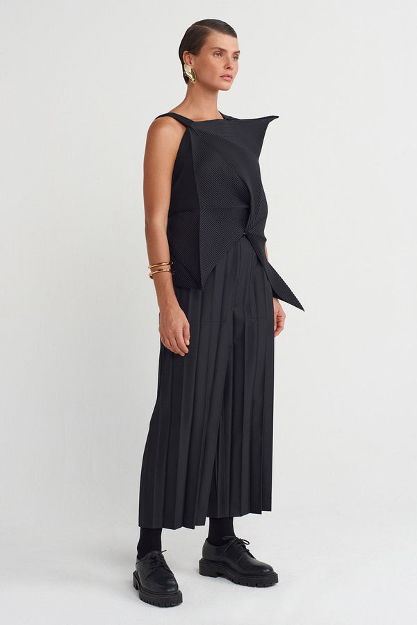 Nu Origami-Style Pleated Blouse Black