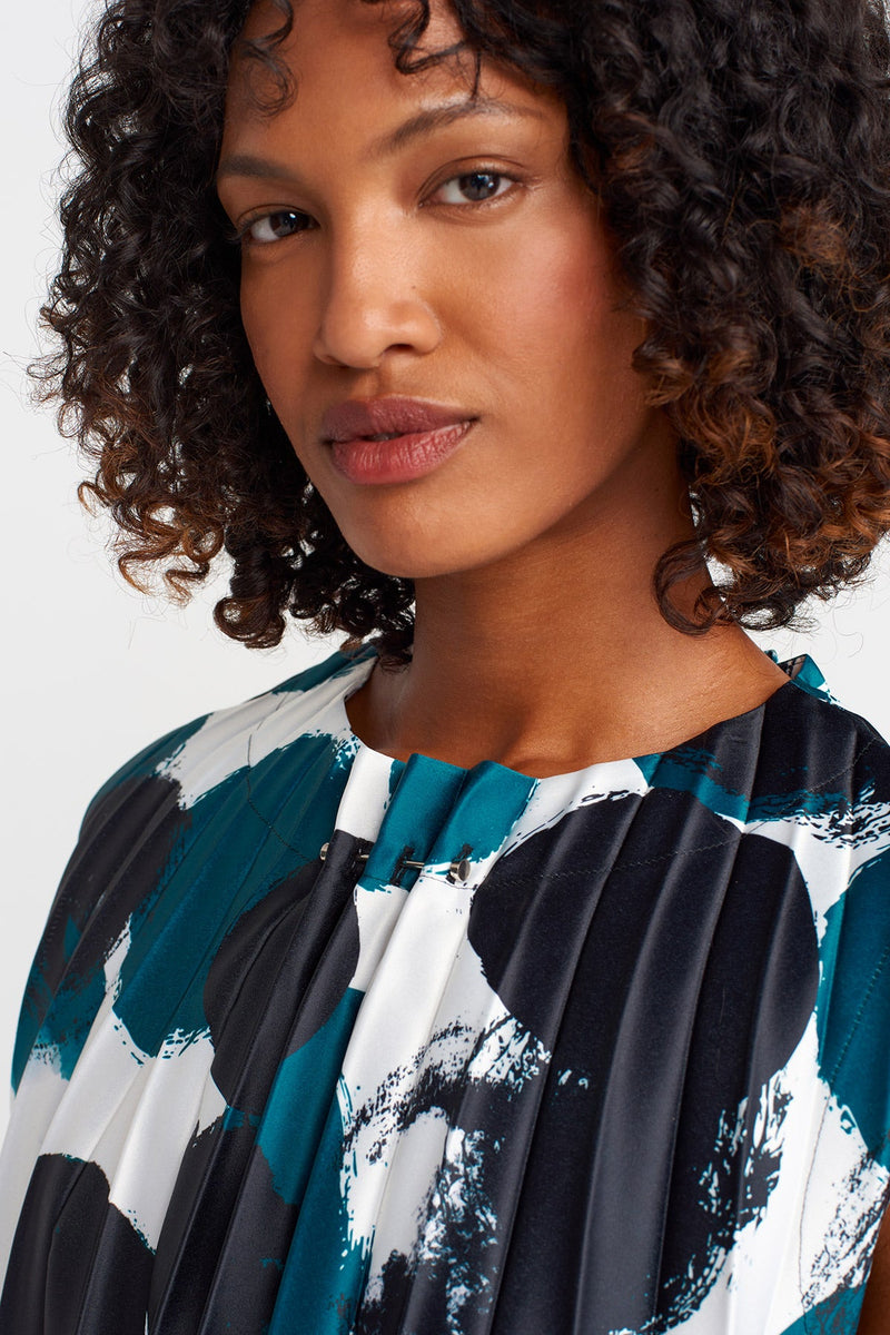 Nu Sleeveless Pleated Blouse With Print Multi Color