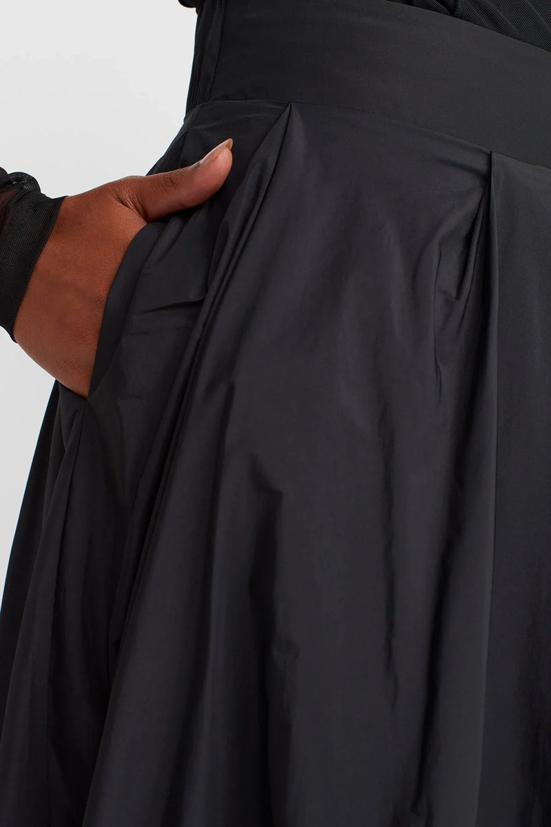 Nu Taffeta Balloon Skirt Black
