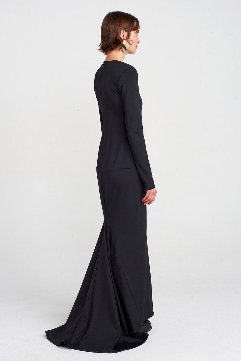 Nu Long-Tailed Dress Black