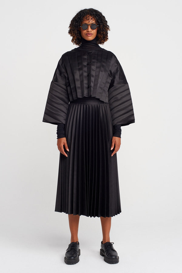 Nu Pleated Crop Jacket Black