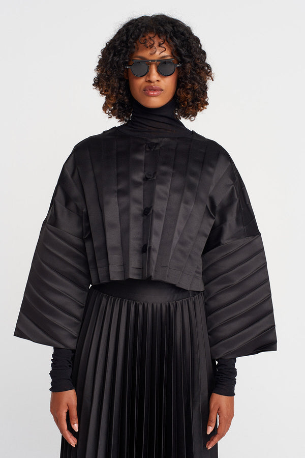 Nu Pleated Crop Jacket Black