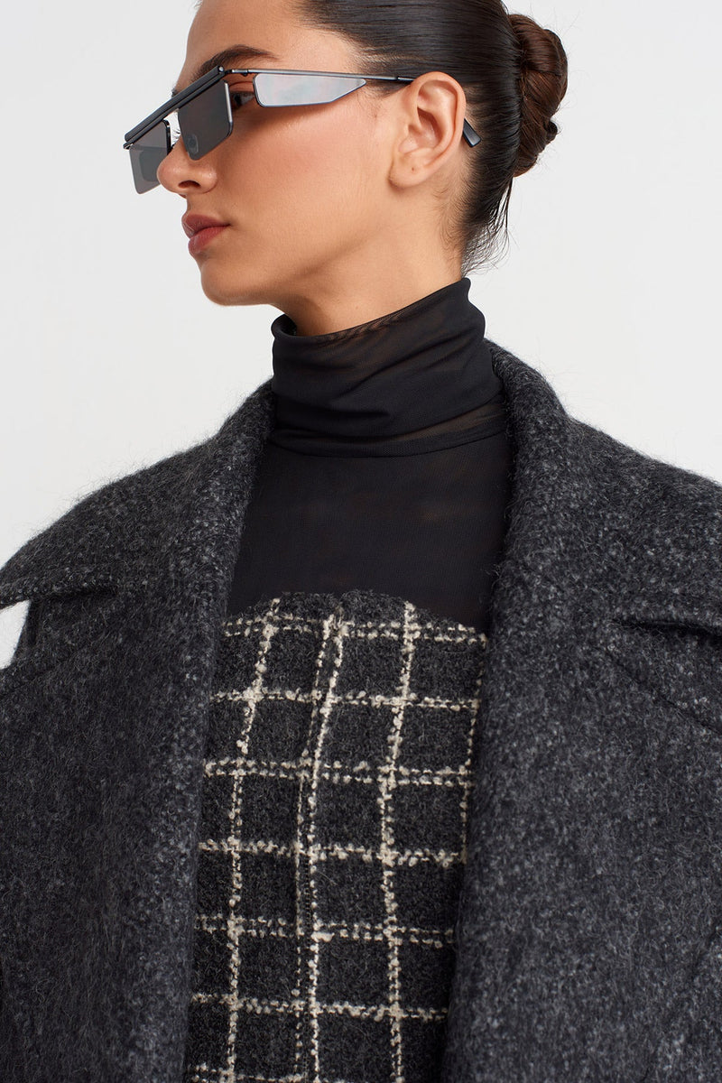 Nu Oversized Coat Off White/Black