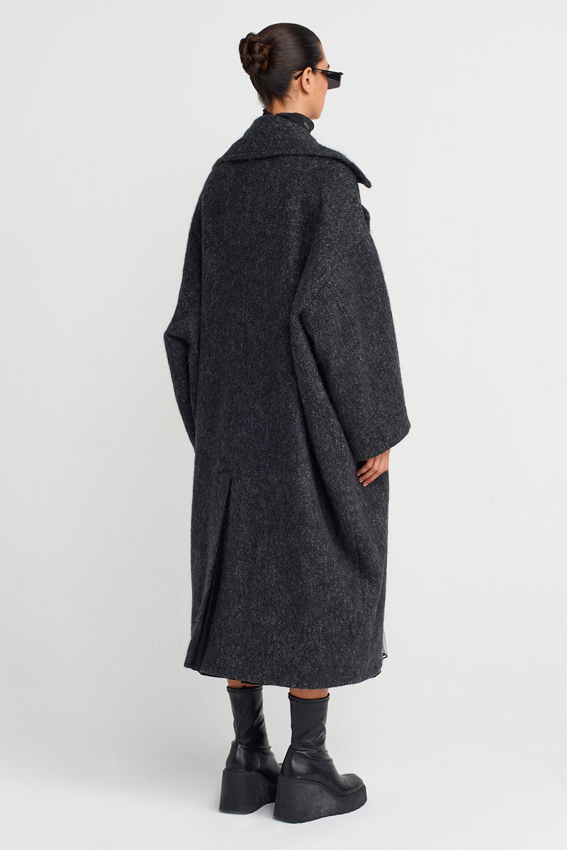 Nu Oversized Coat Off White/Black