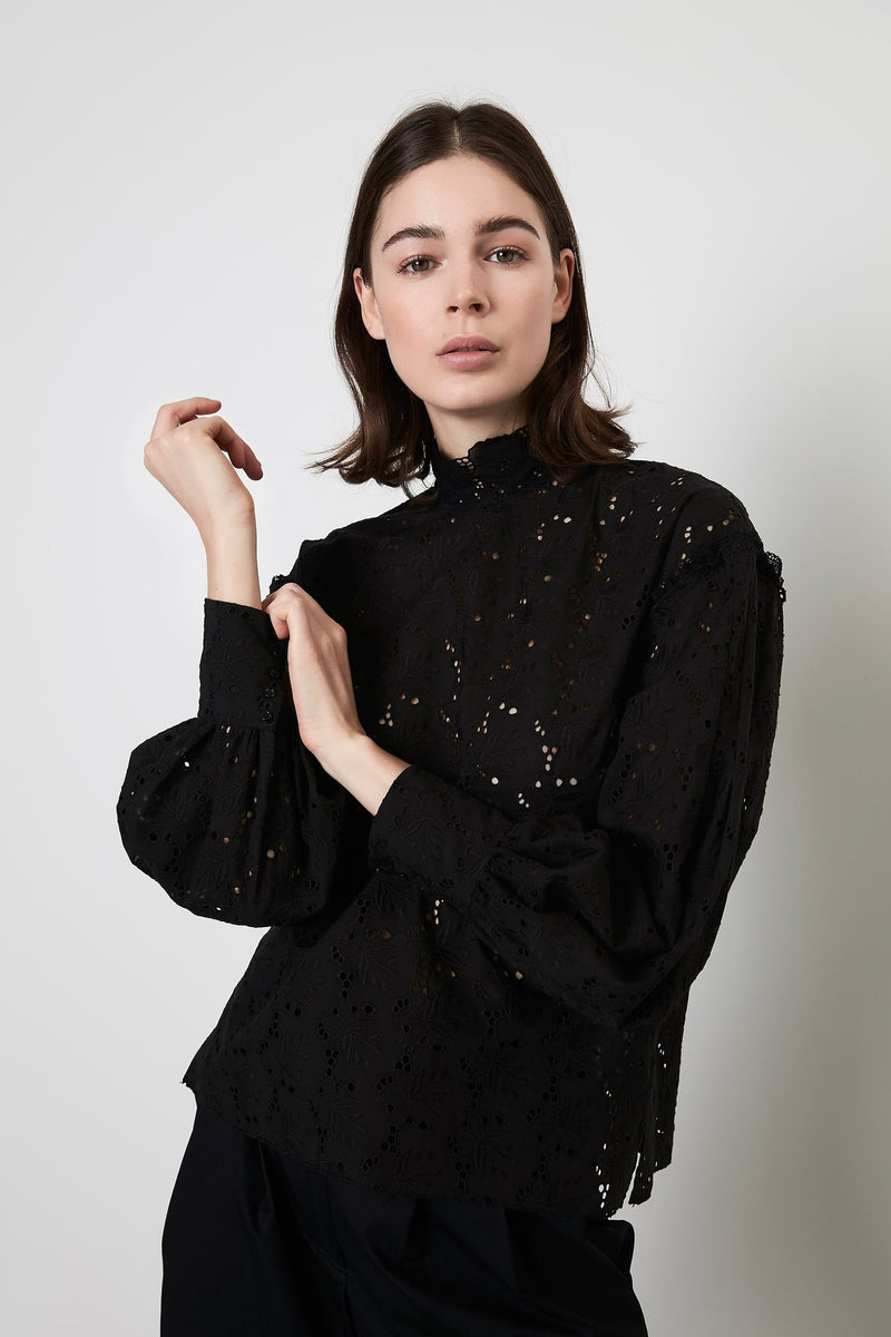 Machka Long Sleeve Turtle Neck Full Lace Blouse Black