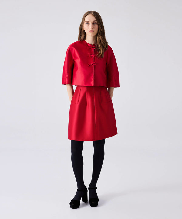 Machka Bow Cape Red