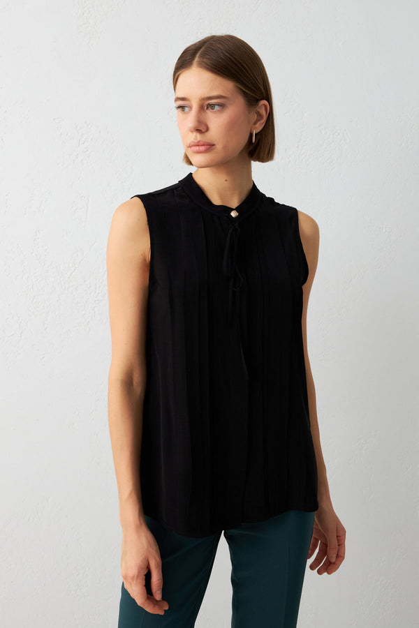 Setre Pleat Detailed Sleeveless Blouse Black