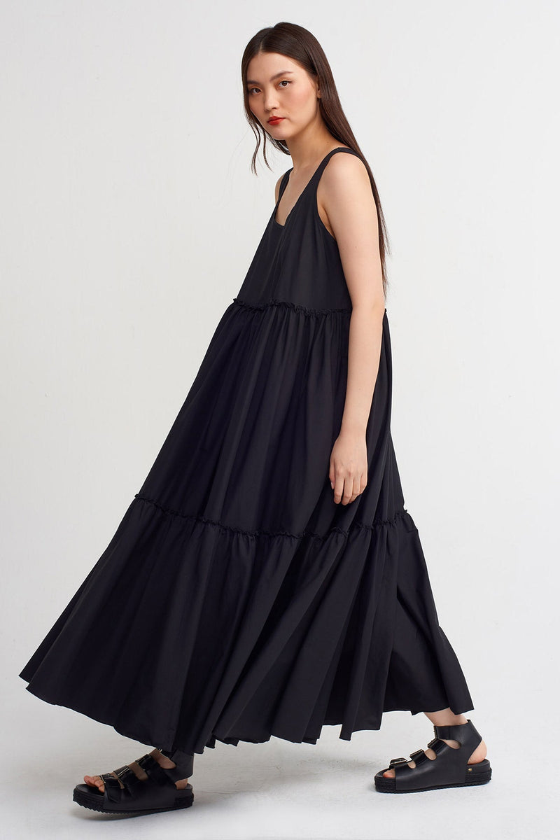 Nu Sleeveless Tiered Maxi Dress Black