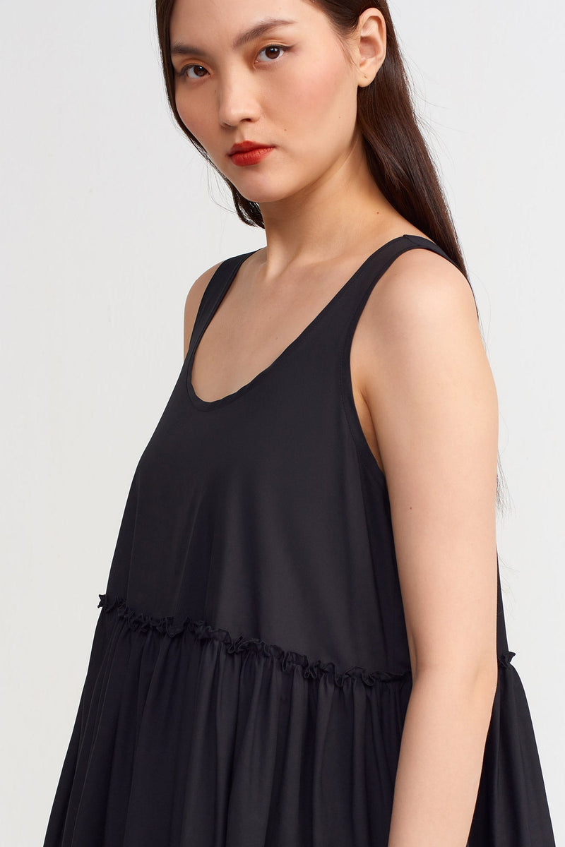 Nu Sleeveless Tiered Maxi Dress Black