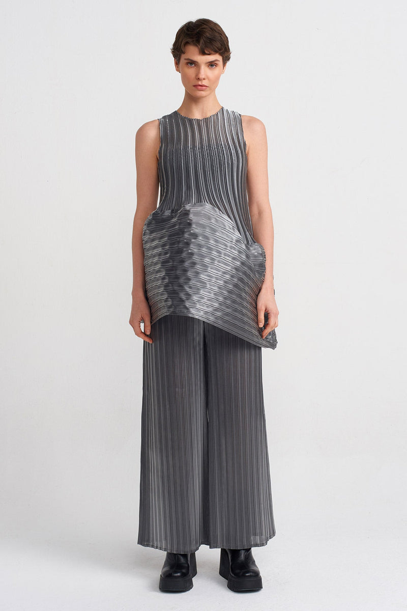 Nu Sleeveless, Puffy Pleated Blouse Silver