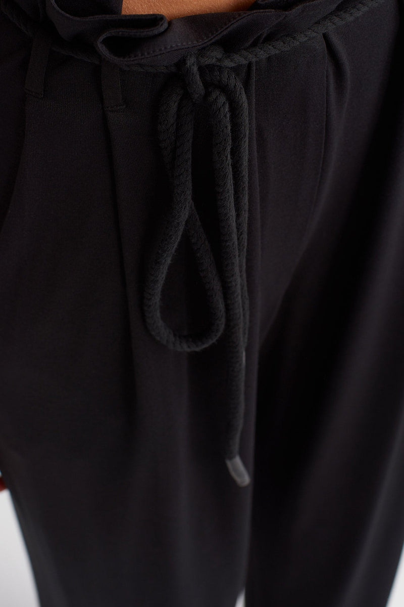 Nu Flowing Fabric Wide-Leg Trousers Black