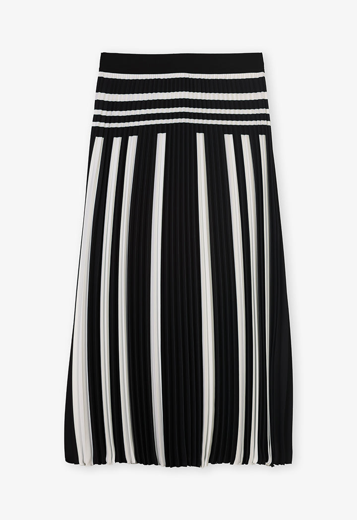 Choice Allover Contrast Printed Pleated Skirt Black