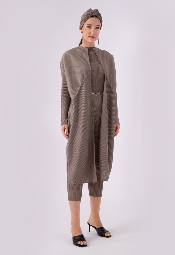 Choice Egg Shape Electric Pleated Outerwear Beige