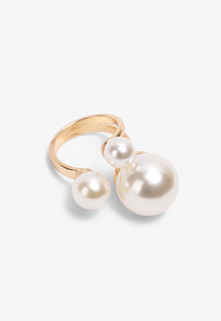 Choice Chunky Faux Pearls Ring Off White